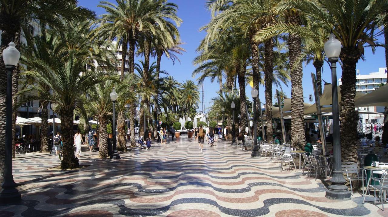 Big Apartment With Unique Patio Near Santa Barbara Castle Alicante Exterior foto